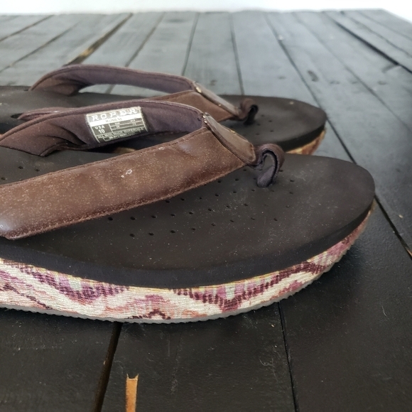 Roper Flip Flops Sandals Brown Western Wedge Burgundy Cream Chevron Women's 10 - Picture 7 of 9
